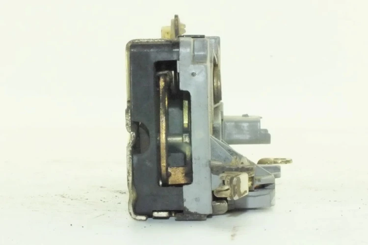 ZAMEK DRZWI PRAWY PRZÓD CITROEN C5 I (2001-2004) 2.0 16V