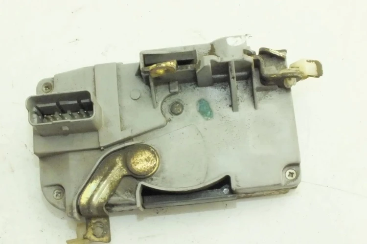 ZAMEK DRZWI PRAWY PRZÓD CITROEN C5 I (2001-2004) 2.0 16V