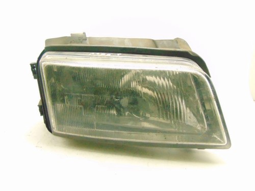 LAMPA PRAWY PRZÓD AUDI A4 B5 (1994 – 2001) 1.9 TDI