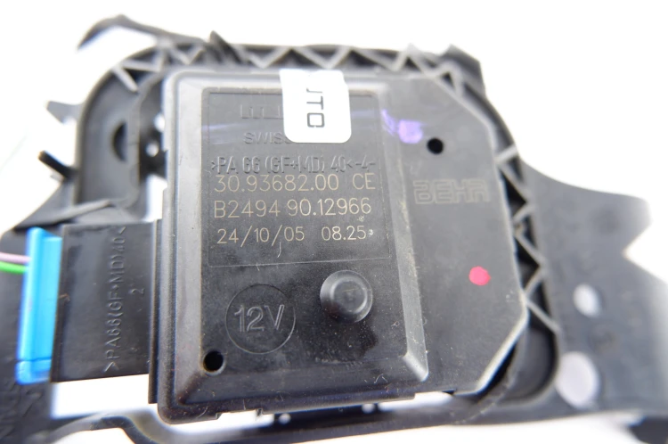 SILNICZEK NAGRZEWNICY SKODA FABIA I LIFT (2004-2008) 1.2 6V 54KM 30.93682.0