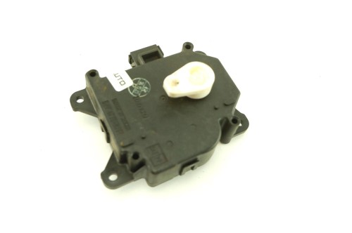 SILNICZEK NAGRZEWNICY TOYOTA AURIS 07-09 2.0 D4D 063700-8320
