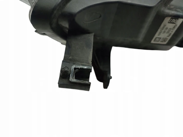 LAMPA PRAWY PRZÓD OPEL MOKKA X LIFT (2016-2019) 1.4 T 140KM 42673061
