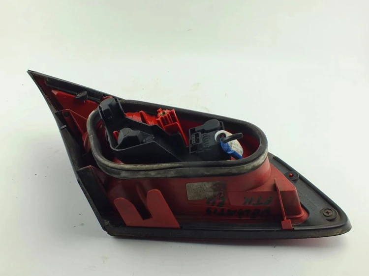 LAMPA PRAWY TYŁ RENAULT VEL SATIS (2002-2009) 2.2 DCI