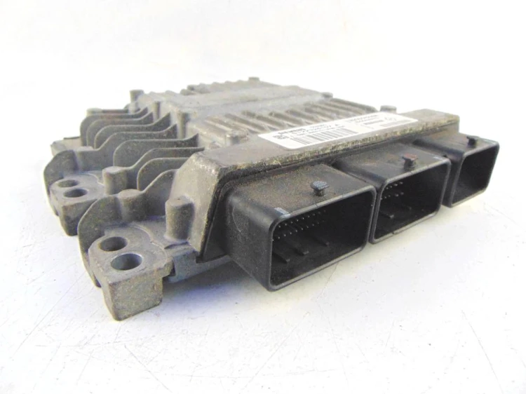 KOMPUTER STEROWNIK SILNIKA RENAULT MEGANE II (2002-2005) 1.5 DCI 8200542288