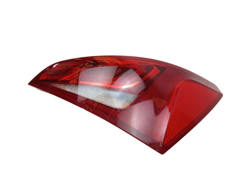LAMPA PRAWY TYŁ AUDI Q5 8R (2008-2012) 2.0 TDI 143KM 8R0945094