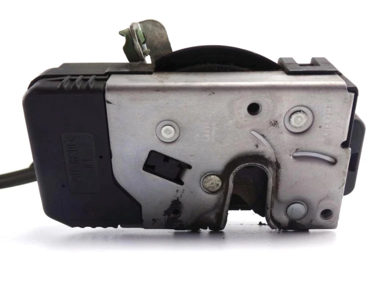ZAMEK DRZWI PRAWY PRZÓD OPEL CORSA C 1.0 12V