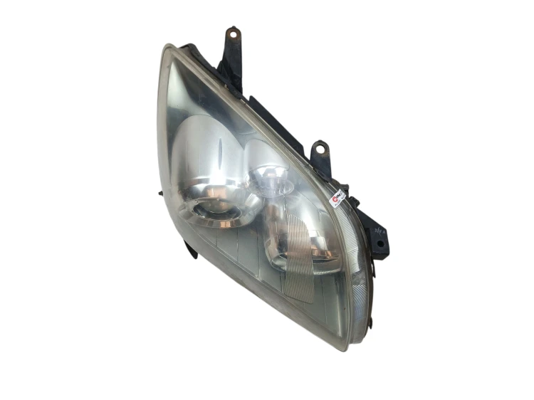 LAMPA PRAWY PRZÓD TOYOTA AVENSIS T25 LIFT (2006-2008) 2.0 D4D 126KM