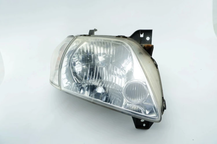LAMPA PRAWY PRZÓD MAZDA MPV (1995-1998) 3.0 V6