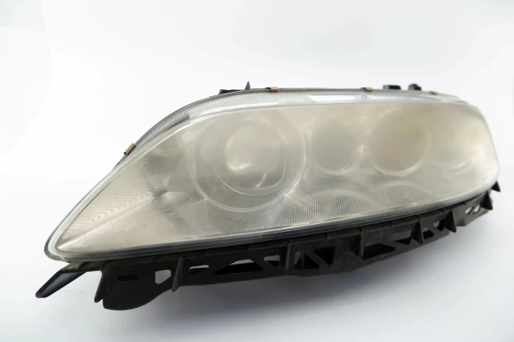 LAMPA LEWY PRZÓD MAZDA 6 I (2002-2008) 2.0 D