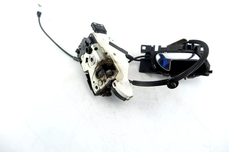 ZAMEK DRZWI PRAWY PRZÓD PEUGEOT 207 (2006-2009)