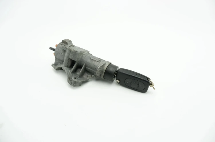 STACYJKA AUDI A2 4B0905851C