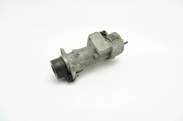 STACYJKA AUDI A2 4B0905851C