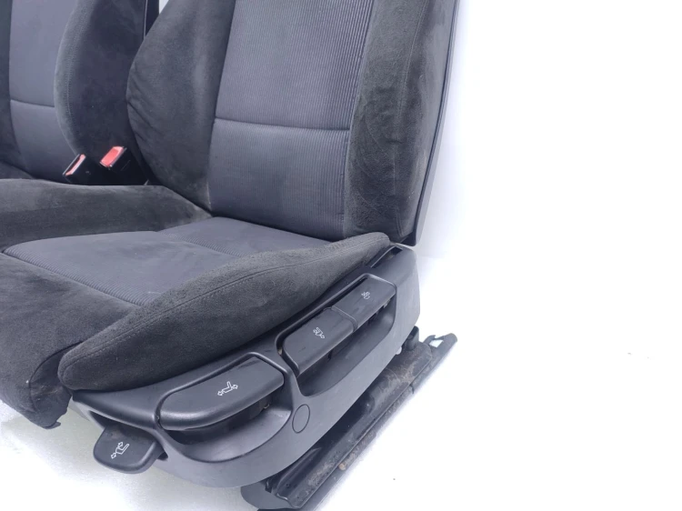 FOTELE KOMPLET BMW E39 LIFT (2000-2003) 2.2 170KM