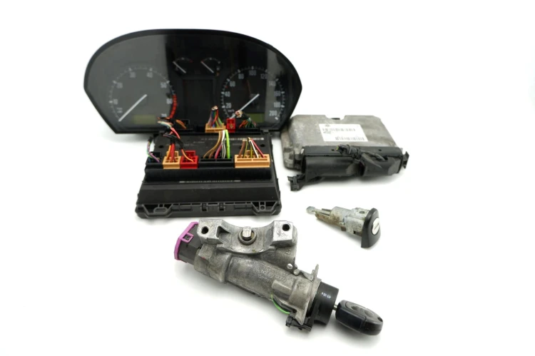 ZESTAW STARTOWY SKODA FABIA I 6Y 1.4 mpi 036906034GN