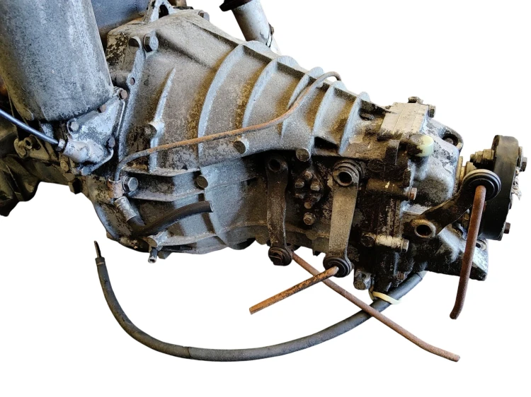 SILNIK KOMPLETNY MERCEDES-BENZ W123 2.4 diesel