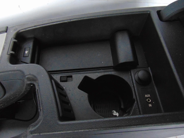 PODŁOKIETNIK BMW E91 2.0 D M47N2 163KM