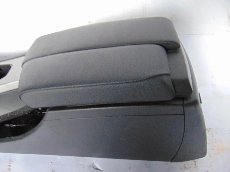 PODŁOKIETNIK BMW E91 2.0 D M47N2 163KM
