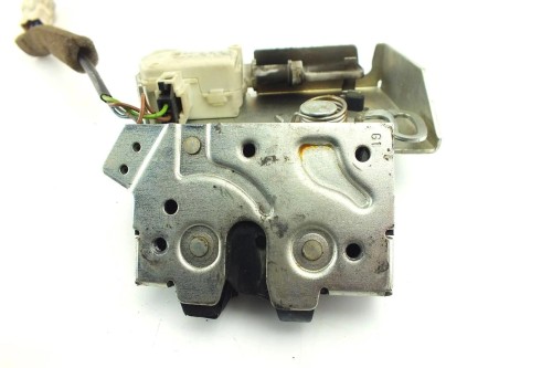 ZAMEK KLAPY BAGAŻNIKA FORD MONDEO MK3 (2001-2007)