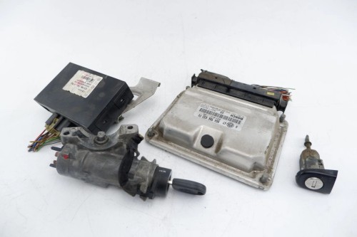 ZESTAW STARTOWY VOLKSWAGEN BORA (1998-2005) 2.0 8V 06A906032FK