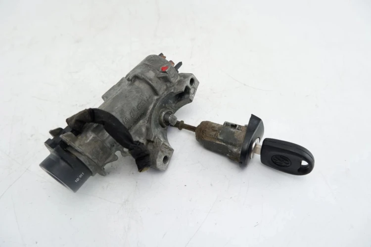 ZESTAW STARTOWY VOLKSWAGEN BORA (1998-2005) 2.0 8V 06A906032FK