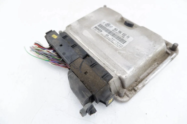 ZESTAW STARTOWY VOLKSWAGEN BORA (1998-2005) 2.0 8V 06A906032FK