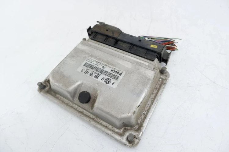 ZESTAW STARTOWY VOLKSWAGEN BORA (1998-2005) 2.0 8V 06A906032FK