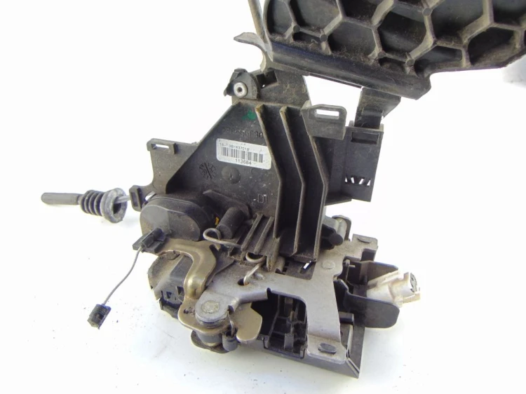 ZAMEK DRZWI PRAWY PRZÓD SKODA FABIA I 6Y 1.2 3B1837019