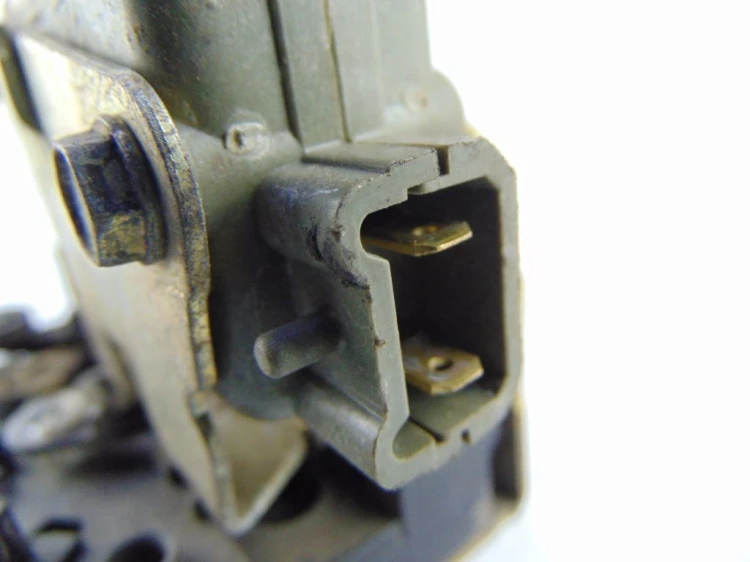 ZAMEK DRZWI PRAWY PRZÓD RENAULT SCENIC I LIFT (1999-2003) 1.6 16V
