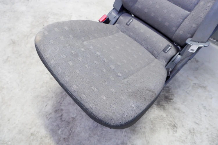 FOTEL TYŁ PRAWY RENAULT ESPACE IV (2003-2006) 1.9 DCI