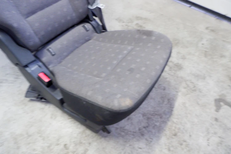 FOTEL TYŁ PRAWY RENAULT ESPACE IV (2003-2006) 1.9 DCI