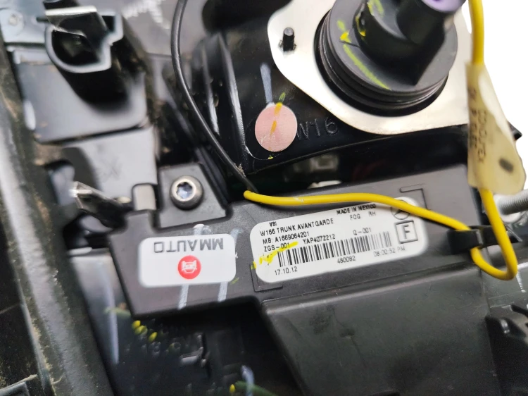 LAMPA PRAWY TYŁ W KLAPE MERCEDES ML W166 (2011-2015) 2.2 BlueTEC 204KM A166
