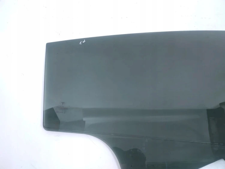SZYBA DRZWI PRAWY TYŁ TESLA MODEL Y (2019-) LONG RANGE DUAL MOTOR 351KM