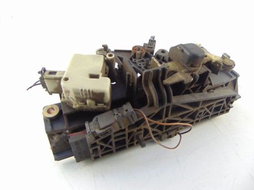 ZAMEK KLAPY BAGAŻNIKA AUDI A6 C5 4B0827565
