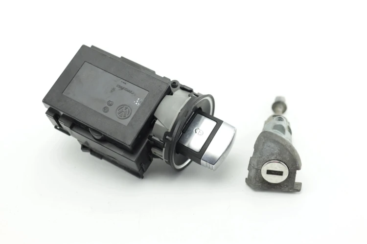 STACYJKA KLUCZYK WKŁADKA VOLKSWAGEN PASSAT B6 2.0 TDI 3C0905843R