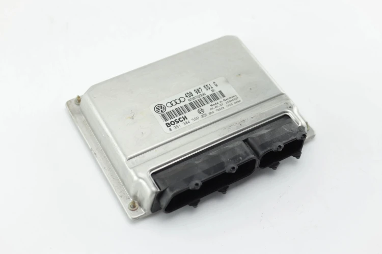 KOMPUTER STEROWNIK SILNIKA AUDI A4 B5 (1994 – 2001) 1.9 TDI 4D0907551G
