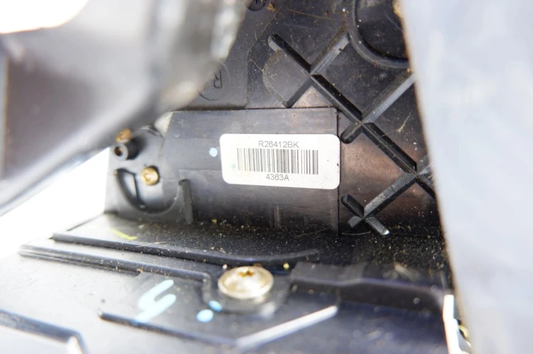 ZAMEK DRZWI PRAWY TYŁ FORD C-MAX (2003-2006) 2.0TDCI 3M5A R26412BK