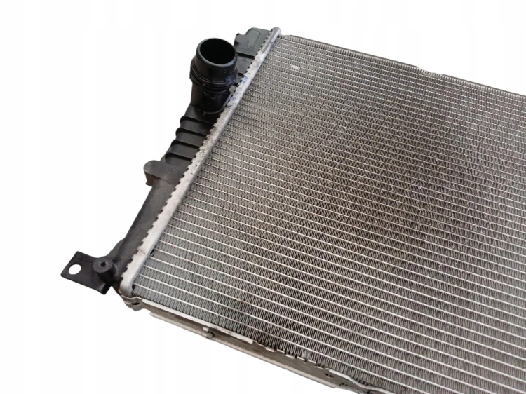 CHŁODNICE KOMPLET BMW F32 (2013-2017) 2.0 D 190KM 7600532 8672102