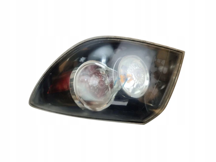 LAMPA PRAWY TYŁ MAZDA 3 I BK (2003-2006) 1.6 16V 105KM