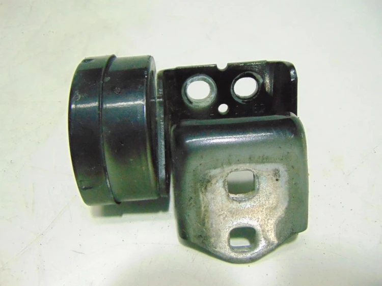 OGRANICZNIK DRZWI PRAWY PRZÓD RENAULT MEGANE II LIFT (2005-2008) 1.9 DCI