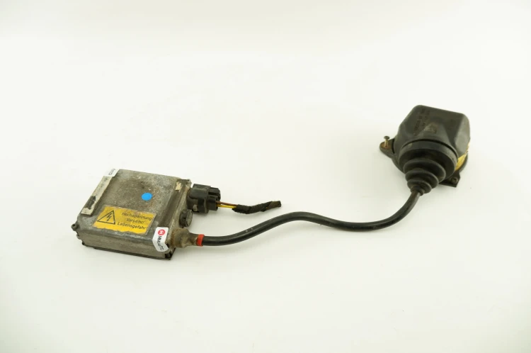 PRZETWORNICA XENON OPEL OMEGA B (1994-1999) 2.2 16V