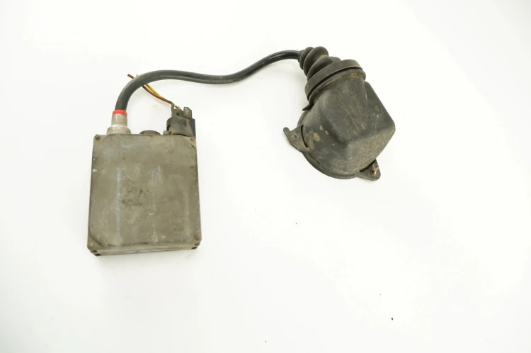 PRZETWORNICA XENON OPEL OMEGA B (1994-1999) 2.2 16V