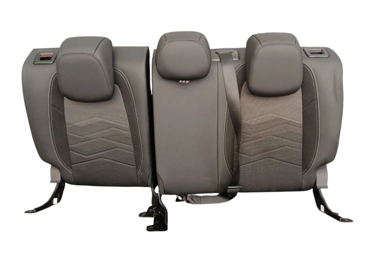 FOTELE KOMPLET JEEP AVENGER (2022-) 54 kWh 156KM