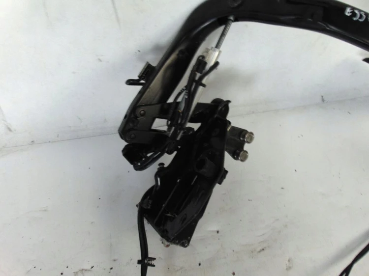 ZAWIAS MECHANIZM DACHU PRAWY BMW E93 LIFT 2.0 BENZ