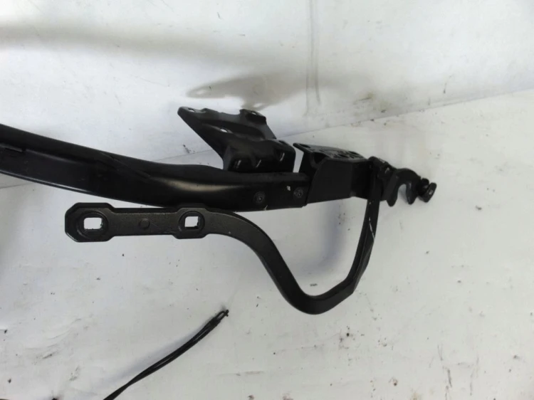 ZAWIAS MECHANIZM DACHU PRAWY BMW E93 LIFT 2.0 BENZ