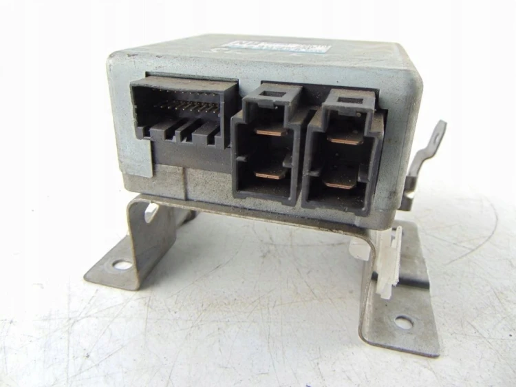 MODUŁ STEROWNIK WSPOMAGANIA SUZUKI SWIFT IV MK6 38720-73K10