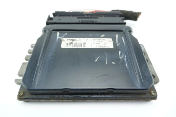 KOMPUTER STEROWNIK SILNIKA RENAULT KANGOO I (1998-2003) 8200069300
