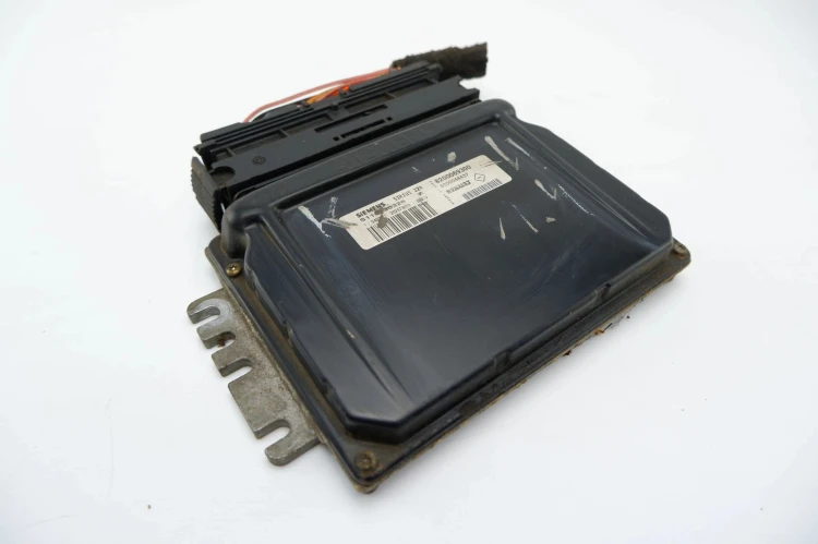 KOMPUTER STEROWNIK SILNIKA RENAULT KANGOO I (1998-2003) 8200069300