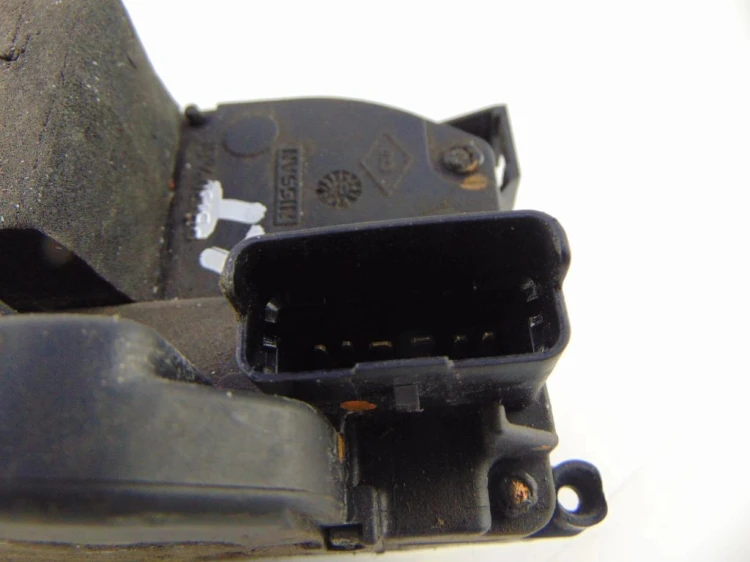 ZAMEK DRZWI LEWY TYŁ RENAULT CLIO III (2005-2009) 1.5 DCI