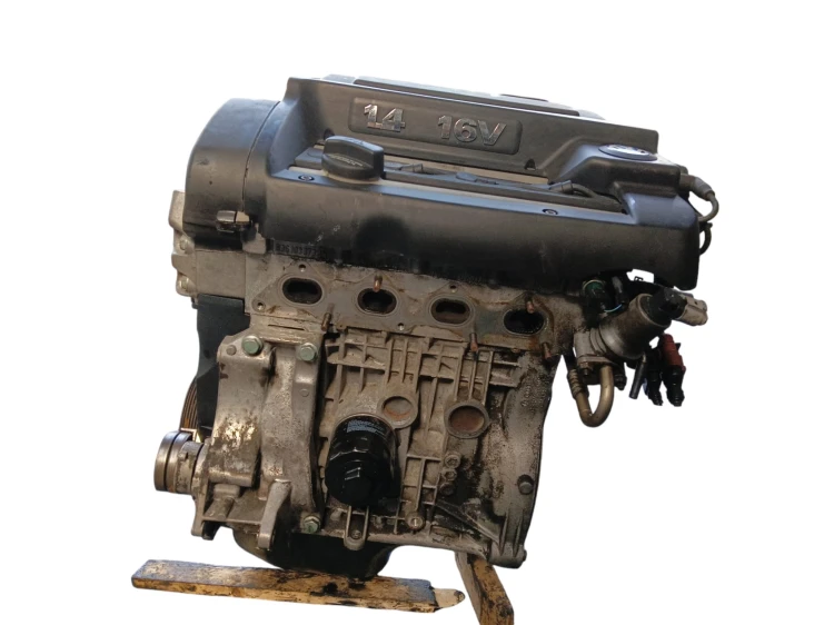 SILNIK KOMPLETNY VOLKSWAGEN POLO III 6N2 (1999-2001) 1.4 16V 75KM AUA