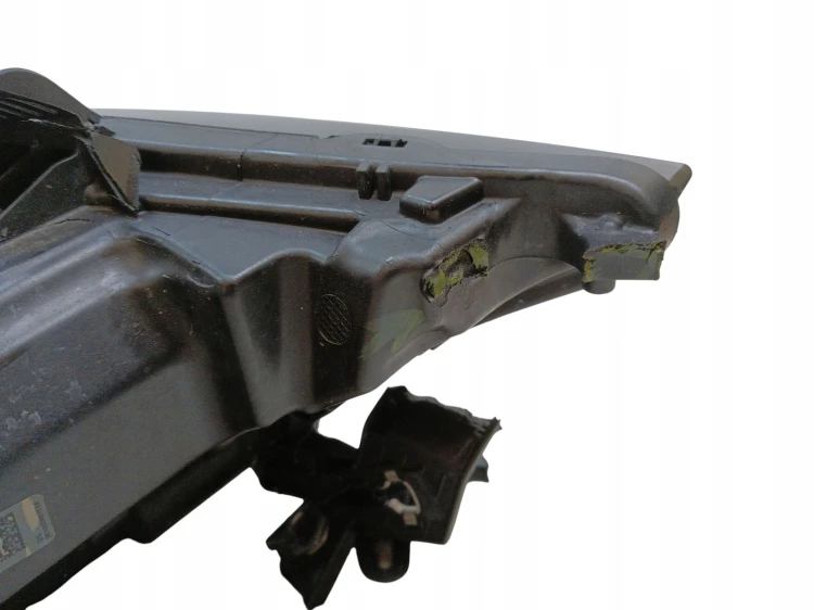 LAMPA LEWY PRZÓD AUDI A1 II GB 82A (2018-2025) 1.0 TFSI 95KM 82A941033E